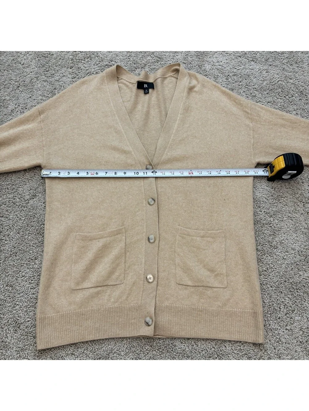Banana Republic Men’s 100% Cashmere Cardigan Sweater Size M Tan Quiet Luxury EUC